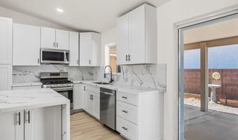 2188 Shadow Canyon Dr, Bullhead City, AZ 86442