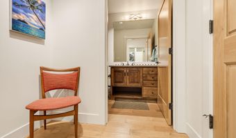 175 Lithia Way 200, Ashland, OR 97520