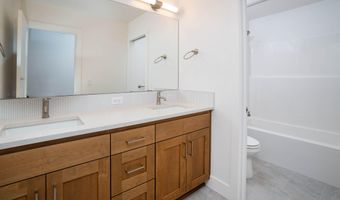 20607 SE Boer Pl, Bend, OR 97702
