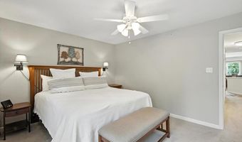 316 Clayton Crossing Pl B, Ballwin, MO 63011