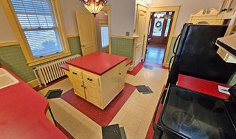 320 S 9TH St, Akron, PA 17501