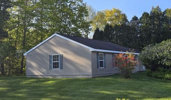 83 Clover Ln, Auburn, ME 04210