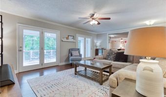 284 Rhodes Dr, Athens, GA 30606