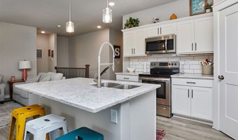 1917 Southbridge Dr, Adel, IA 50003