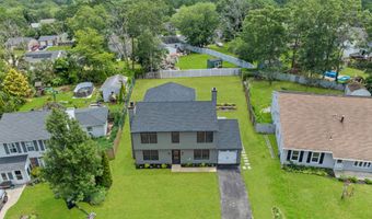 18 Sextant Dr, Barnegat, NJ 08005