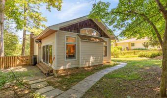 8407 GEORGIAN Way, Annandale, VA 22003