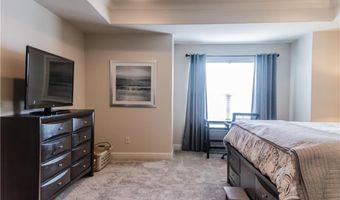 610 SW 5th St, Bentonville, AR 72712