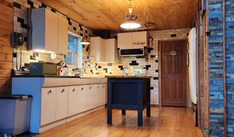 55533 MCKENZIE RIVER Dr, Blue River, OR 97413