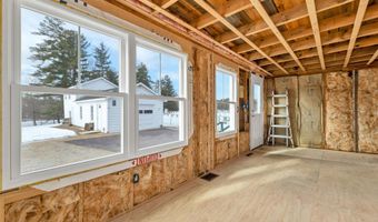 29 Main St, Alton, NH 03809