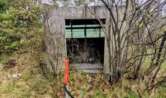 968 Roosevelt Rd, Bonners Ferry, ID 83805