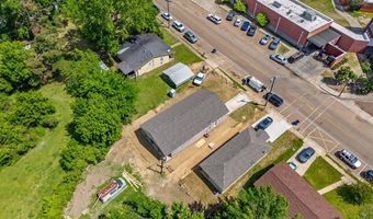 111 College St, Batesville, MS 38606