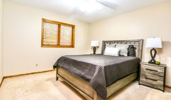 2107 SE Crystal Ave, Aberdeen, SD 57401
