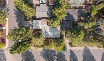 1523 SE Bronzewood Ave, Bend, OR 97702