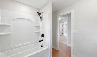 33944 Overton Cir, Adel, IA 50003