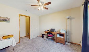 1415 Lake Shore Cir SE, Altoona, IA 50009