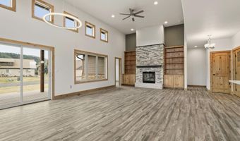 10 Bellflower Ct, Blanchard, ID 83804