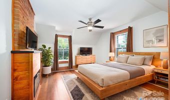 11 Cullowhee St, Asheville, NC 28801