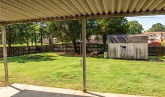112 Oak St, Arkoma, OK 74901