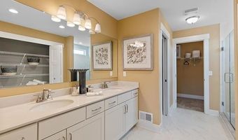 6128 N Trailwoods Dr, Ann Arbor, MI 48103