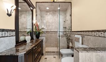 32 BENMORE Ter, Bayonne, NJ 07002