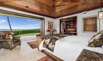 81-555 KAIUE St, Kealakekua, HI 96750