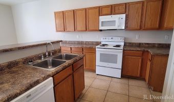 6895 S AMETHYST Dr, Chandler, AZ 85249