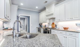 17643 Maree Dr, Athens, AL 35613