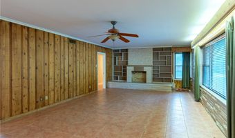 1327 Southwood St, Alice, TX 78332