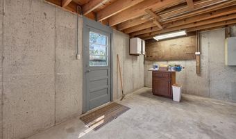 6 Helmsdale Ct, Ballwin, MO 63011