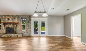 5811 Monroe St, Baker, FL 32531