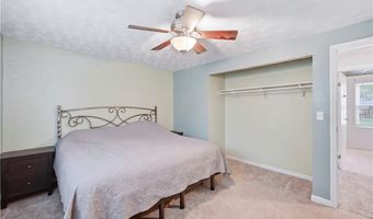 2219 Woodland Trace St, Austintown, OH 44515