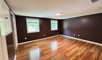 19 Deerwood Dr B, Amherst, NH 03031
