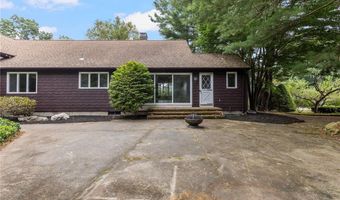 10 Abbott Valley View Dr, Cumberland, RI 02864