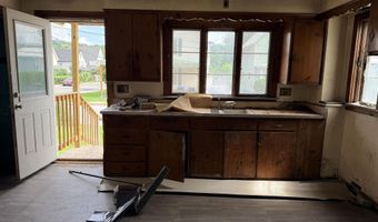 32 Berlin St, Barre, VT 05641