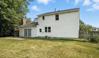 292 Oakbrook Dr, Amherst, NY 14221