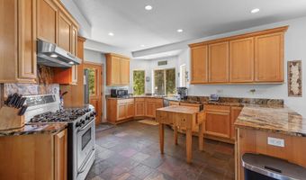 10240 E Howard Rd, Athol, ID 83801