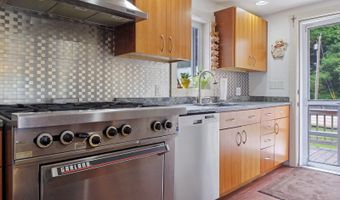 26 Tabert Ln, Belgrade, ME 04917