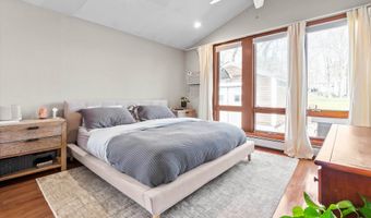 62 Hooksett Rd, Auburn, NH 03032