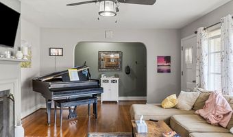126 Maple St, Appomattox, VA 24522