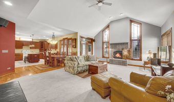 2161 Burnham Ct, Algonquin, IL 60102