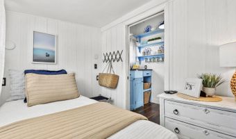 11 Thompson Rd 11, Bourne, MA 02532
