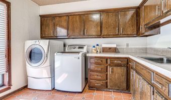 8104 Brownsville Ln, Bethany, OK 73008