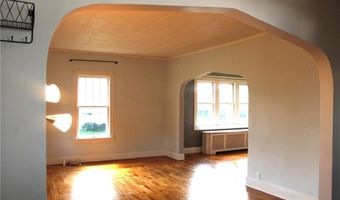 104 S Main St, Altura, MN 55910