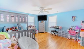 6 Jacksonia Dr, North Providence, RI 02911