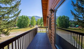 627 GRANDVIEW Dr, Alpine, WY 83128