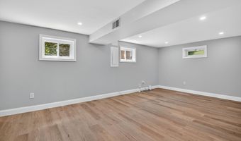 9928 FLEMING Ave, Bethesda, MD 20814