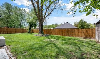 1808 SW D St, Bentonville, AR 72712