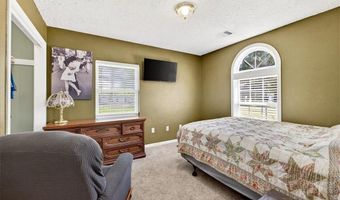520 E 2nd St, Adrian, MO 64720