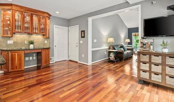 3801 WASHINGTON WOODS Dr, Alexandria, VA 22309