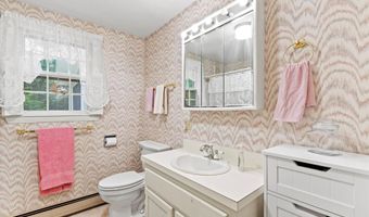 20 Juniper Dr, Amherst, NH 03031